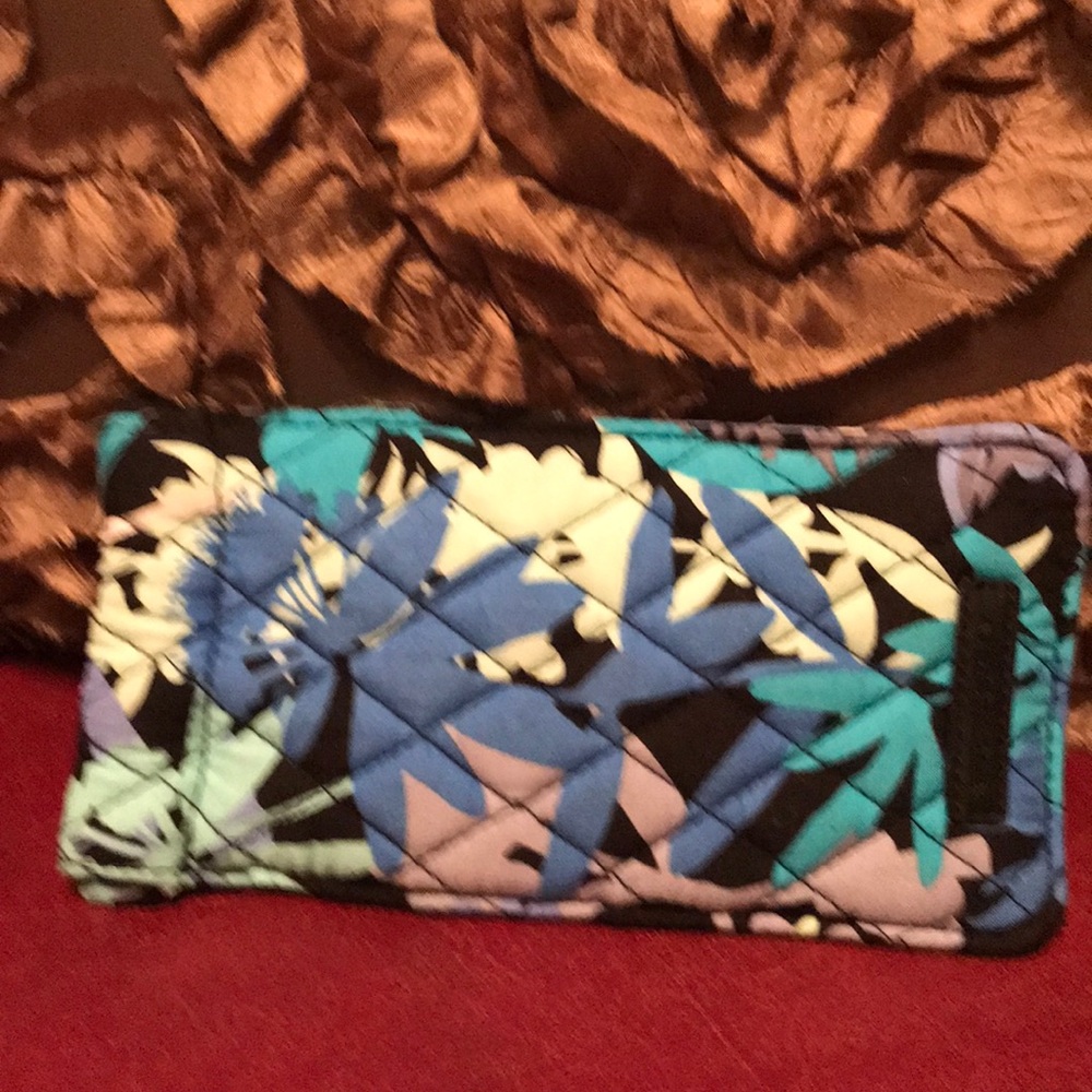 NWOT Vera Bradley Sunglasses 😎 Case